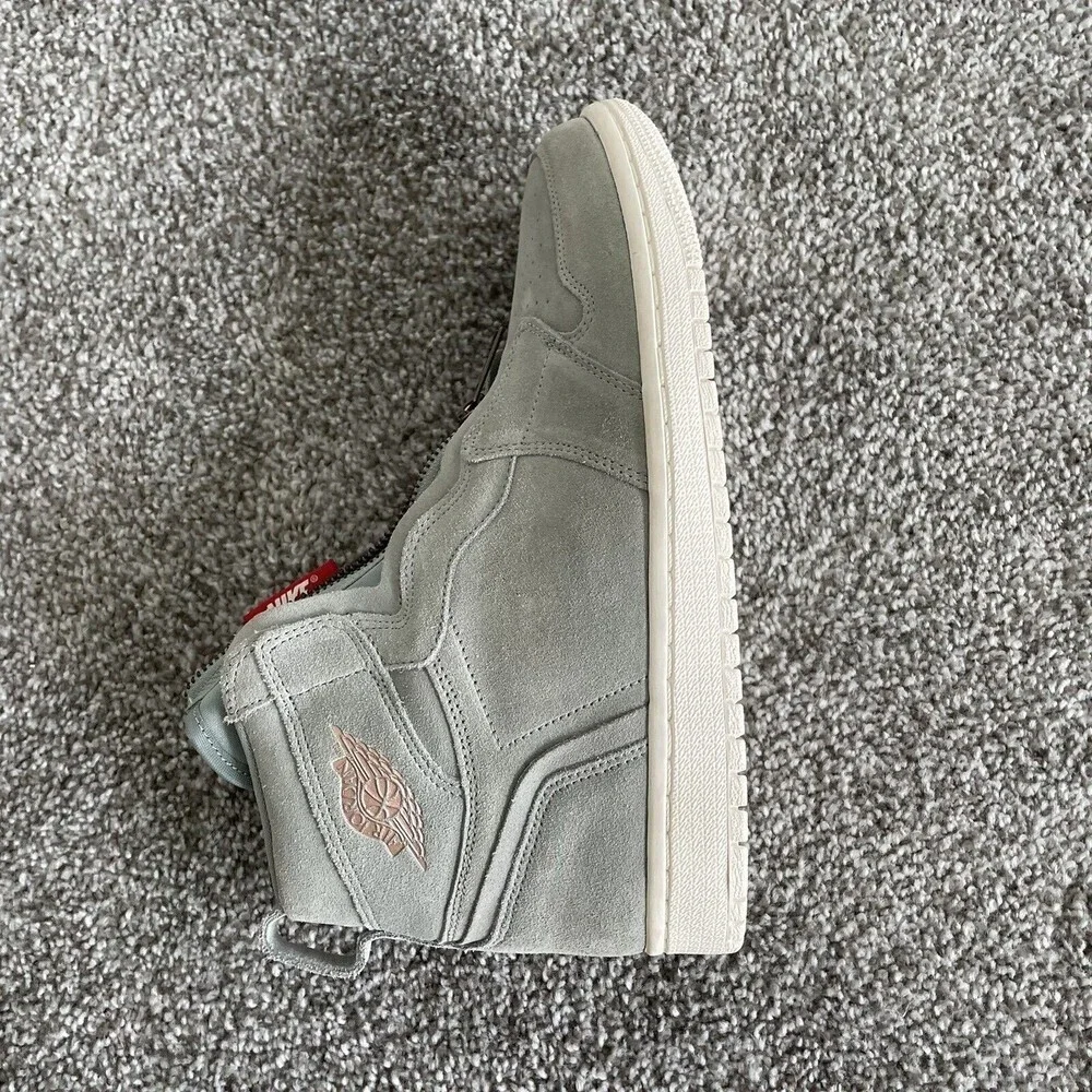 RIGHT SHOE Nike Air Jordan 1 Retro Women’s 9 Mica Green High Zip Shoe AQ3742-305